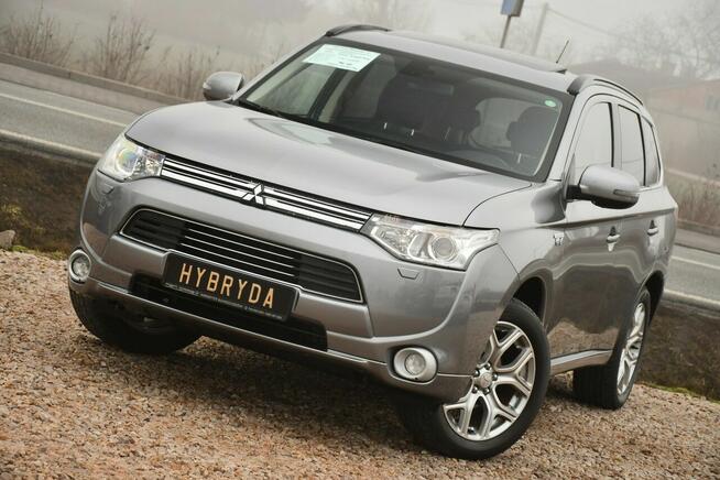 Mitsubishi Outlander 2.0i#PHEV#Skóry#Szyberdach#Climatr#Kamera#Navi#Bixenon#ACC#FuLL#Gwaran