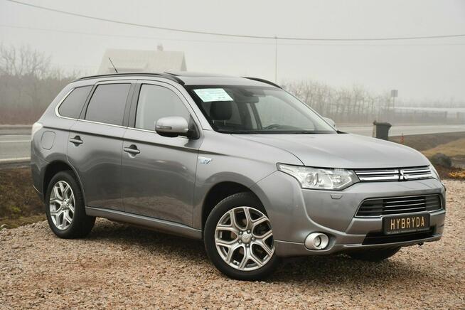 Mitsubishi Outlander 2.0i#PHEV#Skóry#Szyberdach#Climatr#Kamera#Navi#Bixenon#ACC#FuLL#Gwaran