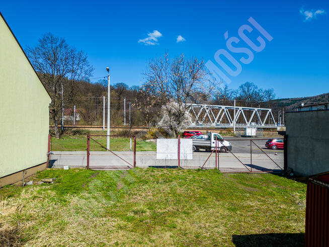 Centrum - działka z projektem budynku usługowego