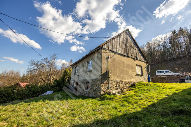 Budynki z widokiem na Jezioro Mucharskie