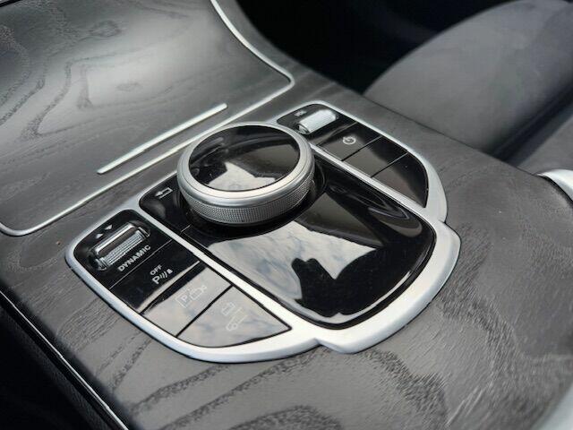 MERCEDES C300 E-POWER AMG