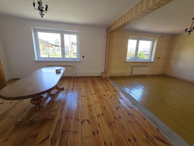 Żelisławice gm Siewierz dom z budynkami gospodarczymi