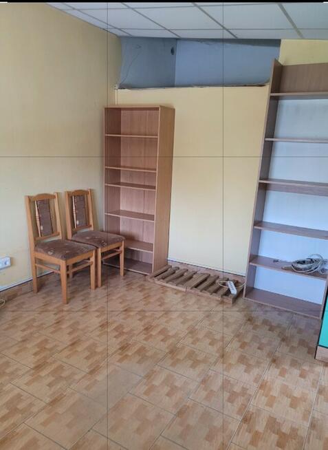 Dom na sprzedaż w Krośnie. Lokal mieszkaniowy lub usługowy.