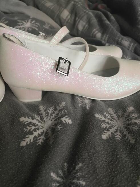 Sprzedam buty damskie brokatowe