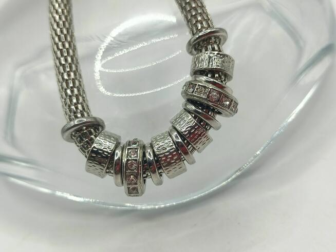 Biżuteria bransoletka łańcuch z elementami kolor srebrny