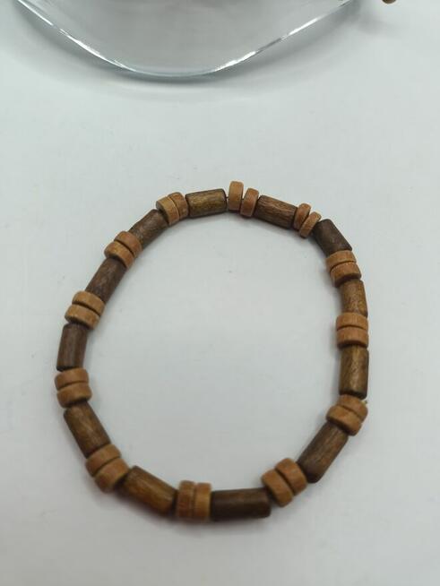 Biżuteria zestaw pięciu bransoletek brązowych