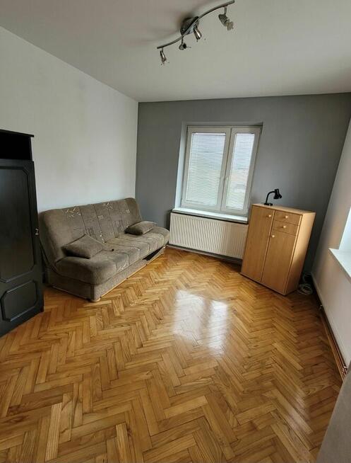 Dom na sprzedaż w Krośnie. Lokal mieszkaniowy lub usługowy.