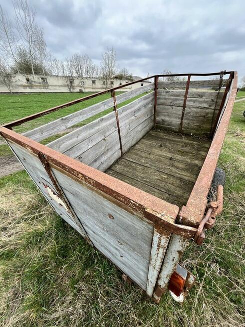 Przyczepa do przewozu zwierząt