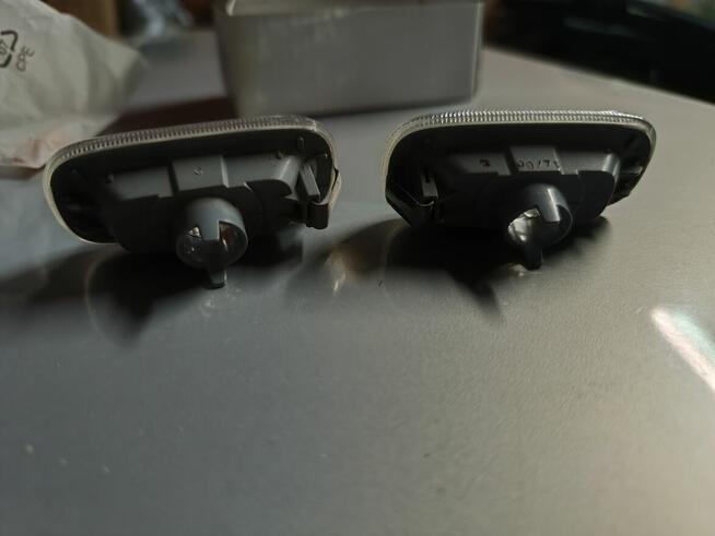 Kierunki boczne audi a4