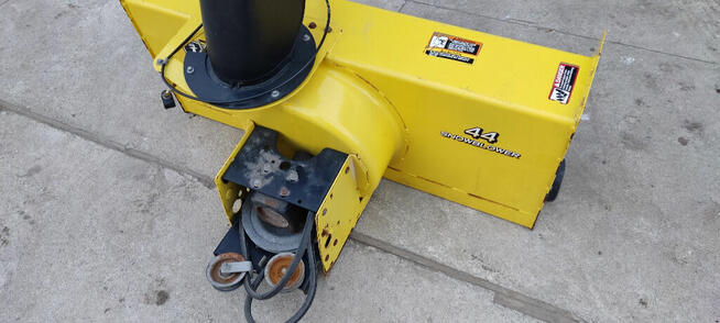 John Deere Pług Odśnieżarka Wirnikowa traktorków X