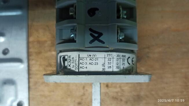 ŁK32R A/A30 Łącznik zatablicowy z adaptorem