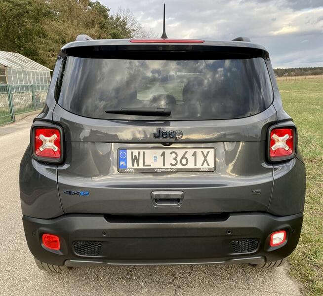 Jeep Renegate PLUG-IN Hybryda 4x4 Automat - Film Prezentacja