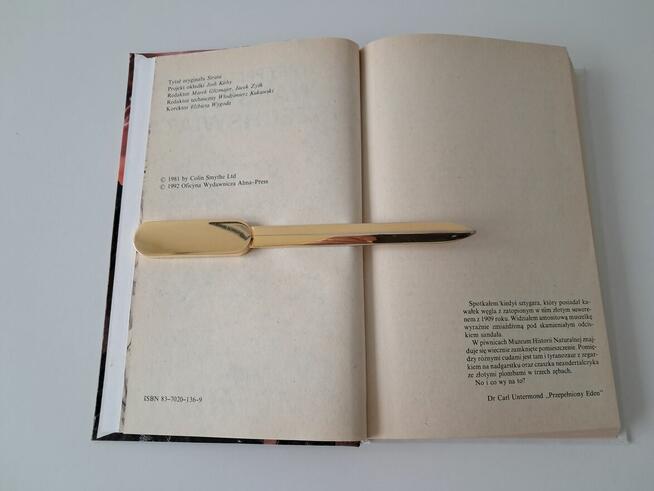 Książka „Warstwy wszechświata” T. Pratchett, do sprzedania