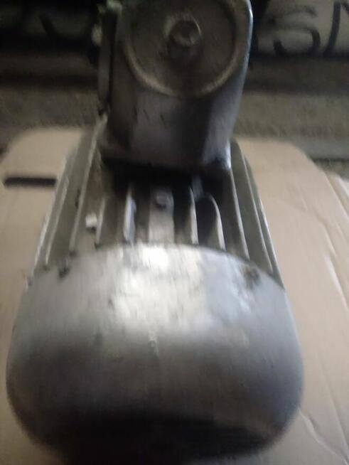 silnik 3 fazowy 380 v sprawny z pompy stan bdb polecam cana