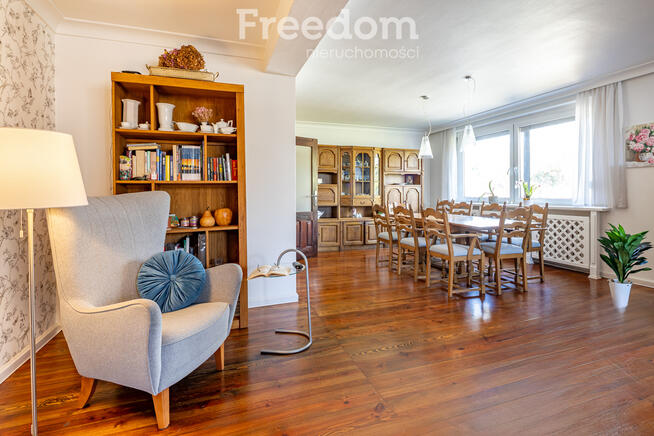 Komfortowy dom z dużą przestrzenią w Złotkowie.