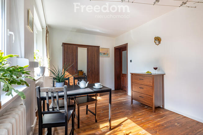 Komfortowy dom z dużą przestrzenią w Złotkowie.