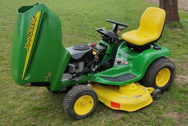 Traktorek kosiarka John Deere LT190 18HP Cub Cadet Husqvarna