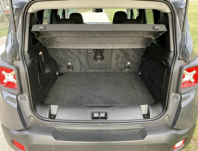 Jeep Renegate PLUG-IN Hybryda 4x4 Automat - Film Prezentacja