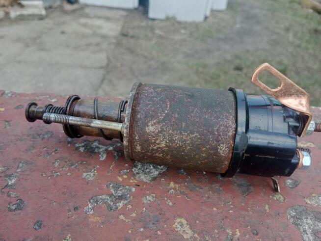 Elektromagnez do rozrusznika Forda 4600