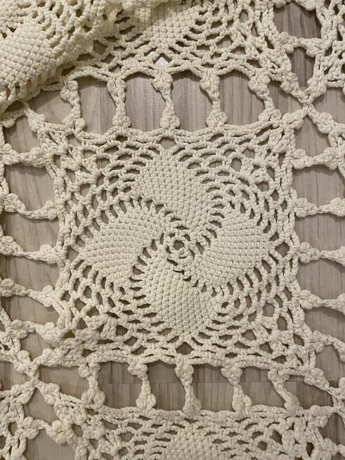 Vintage obrus szydelkowy 186/200