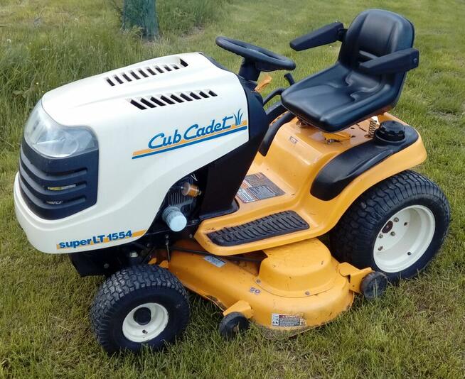 Traktorek kosiarka CUB CADET 27HP V-Twin Husqvarna John Deer