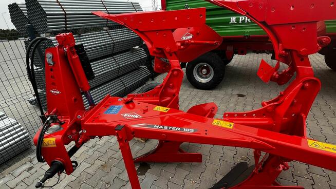 Pług obracalny zawieszany MASTER 103