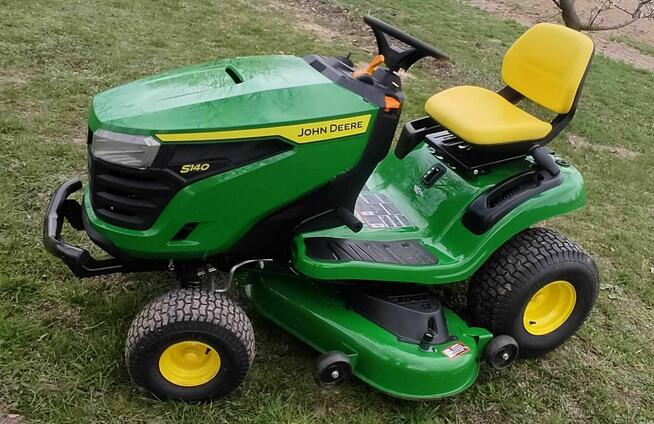 Traktorek kosiarka NOWY John Deere S140 22 HP Husqvarna