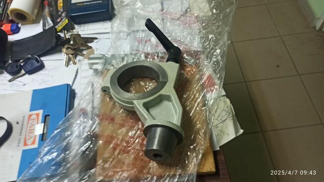 uchwyt do mechanizmu posuwu odlew gomad gorzów