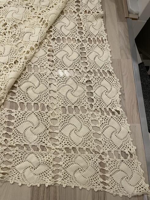 Vintage obrus szydelkowy 186/200