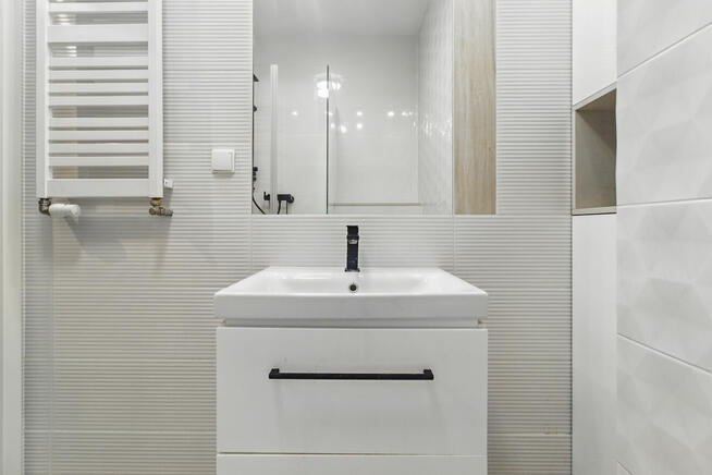 46m2 / 2-pok. w apartamentowcu / Jana Kazimierza