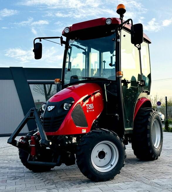 TRAKTOREK komunalny, ogrodniczy TYM 265, 24 KM 4x4