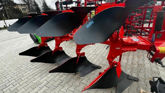 Pług obracalny zawieszany MASTER 103