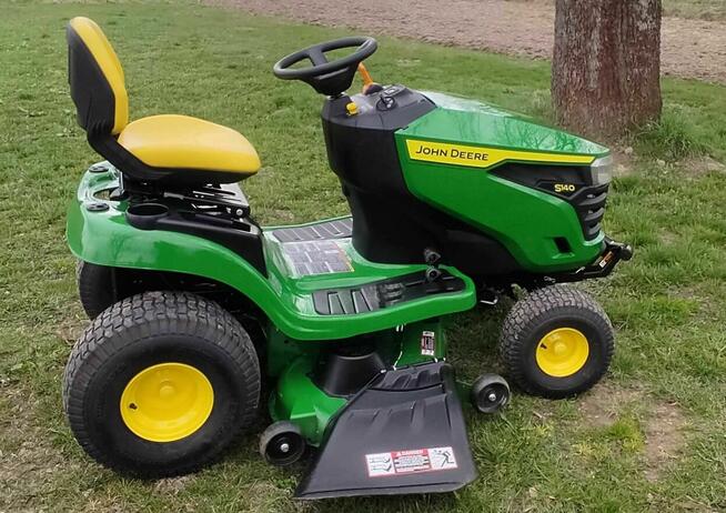 Traktorek kosiarka NOWY John Deere S140 22 HP Husqvarna