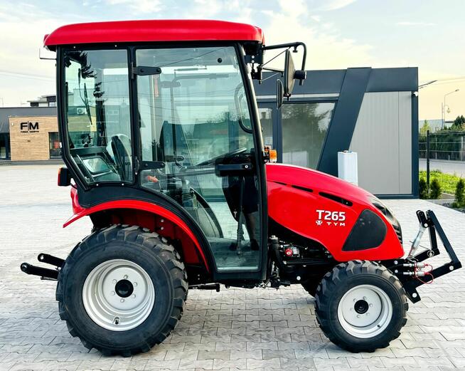 TRAKTOREK komunalny, ogrodniczy TYM 265, 24 KM 4x4
