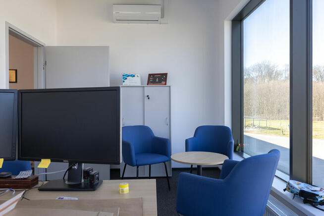 Obiekt biurowy*Hala produkcyjna*Klecina/ul.Targowa