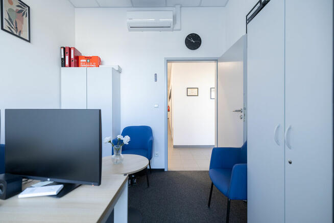 Obiekt biurowy*Hala produkcyjna*Klecina/ul.Targowa