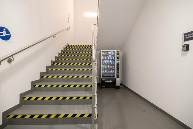 Obiekt biurowy*Hala produkcyjna*Klecina/ul.Targowa