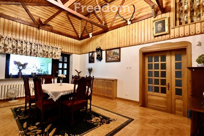 Dom z dużą działką, sadem i własnym lasem