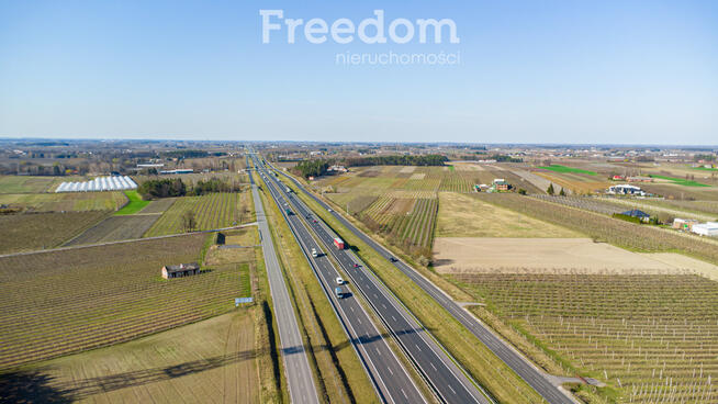 Działka usługowa przy autostradzie S7, 3,37 ha