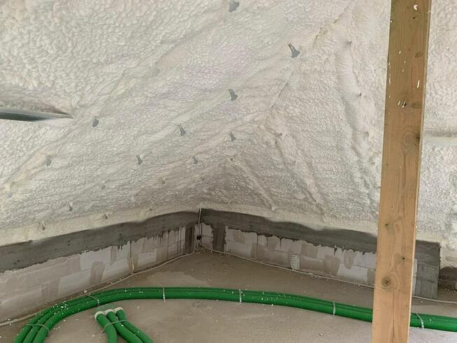 Piana Poliuretanowa, izolacje natryskowe