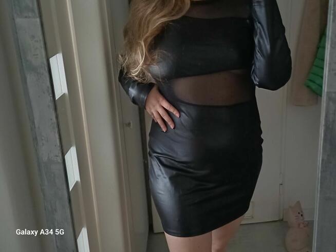 Sukienka z prześwitami, XL