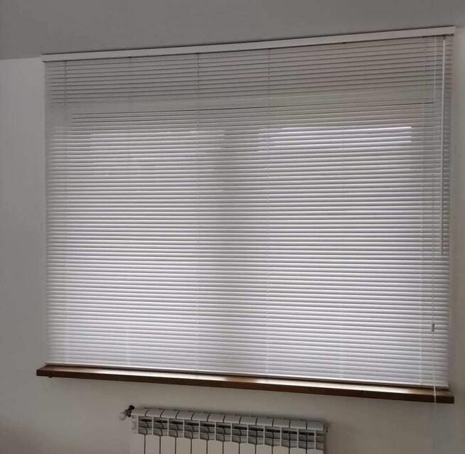 Żaluzje drewniane, bambusowe 50 i 25 mm.