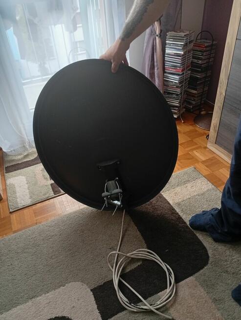 Antena satelitarna 60