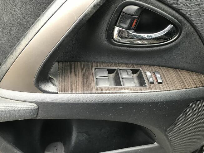 Sprzedam Toyota Avensis kombi