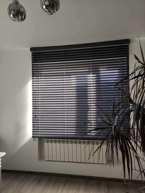 Żaluzje drewniane, bambusowe 50 i 25 mm.