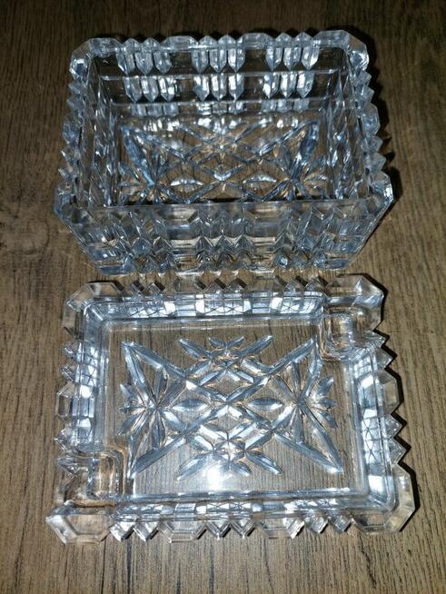 Krysztal jako pojemnik z pokrywa sprzedam