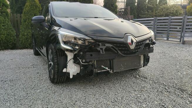 Renault Clio Po oplatach