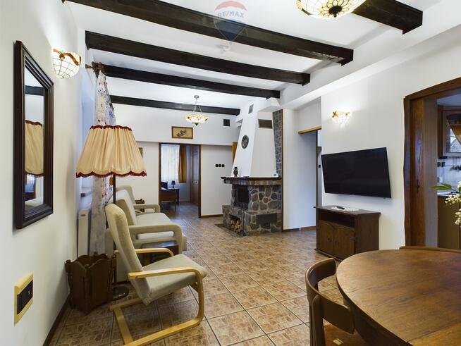 Dom drewniany przy Marinie