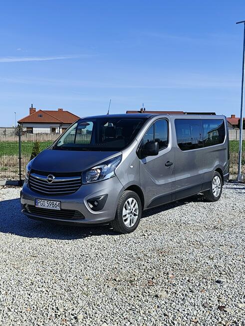 Opel Vivaro 1.6BiTurbo 9osób "Raty"