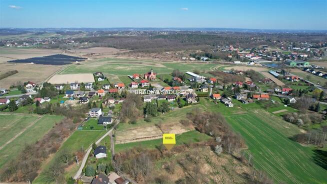 Działka budowlana Wołowice gm. Czernichów, Wiosenna